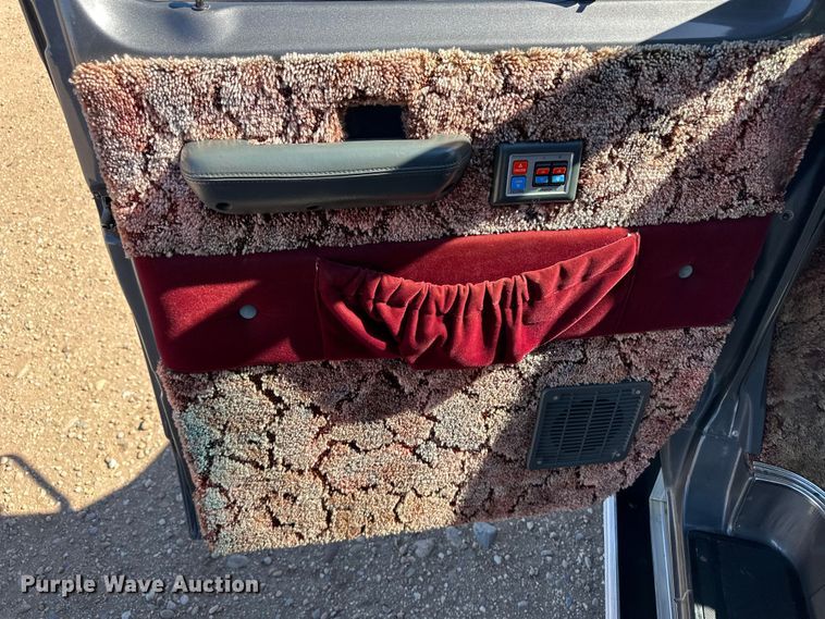 image for item OA9603 1990 Ford Econoline 150 van