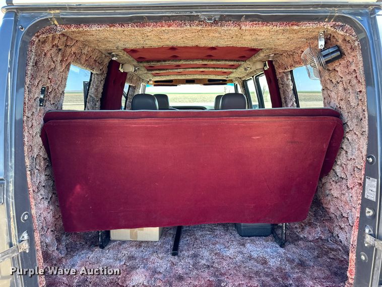 image for item OA9603 1990 Ford Econoline 150 van