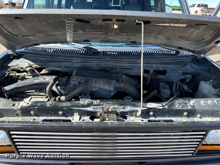 image for item OA9603 1990 Ford Econoline 150 van