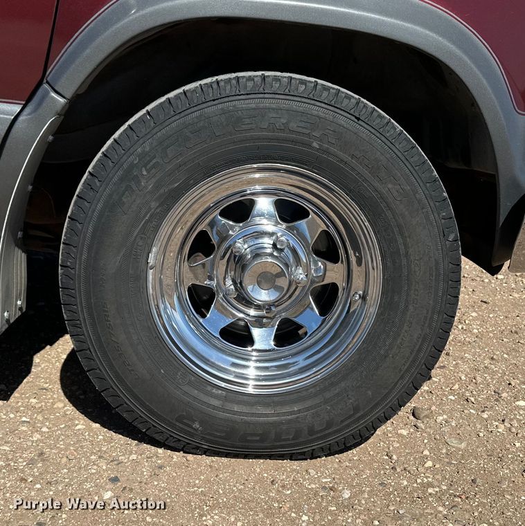 image for item OA9603 1990 Ford Econoline 150 van