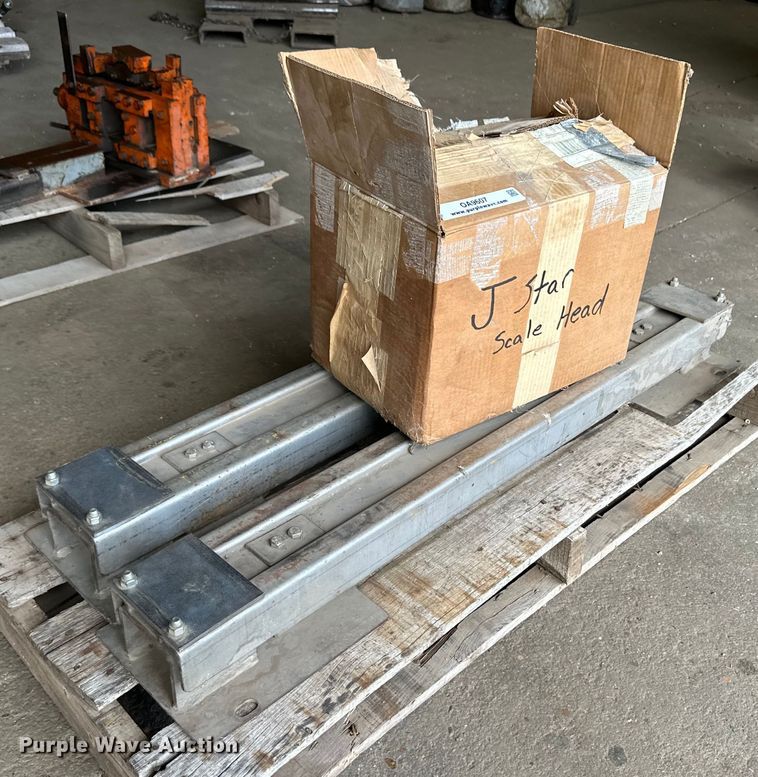 image for item OA9607 J Star livestock scale