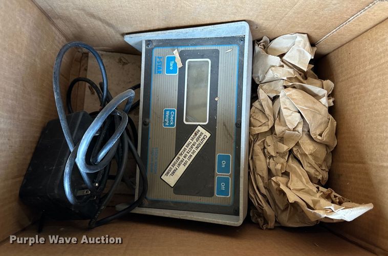 image for item OA9607 J Star livestock scale