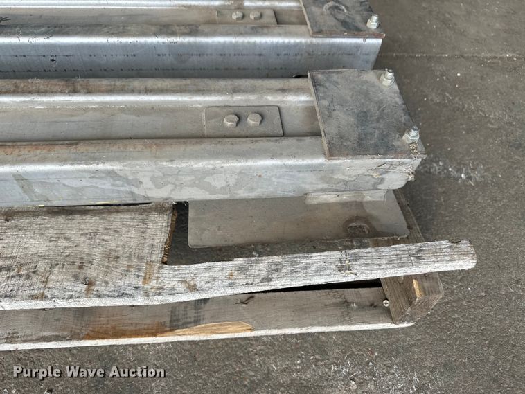 image for item OA9607 J Star livestock scale