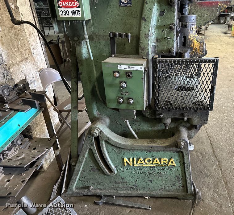 image for item OA9608 Niagara punch