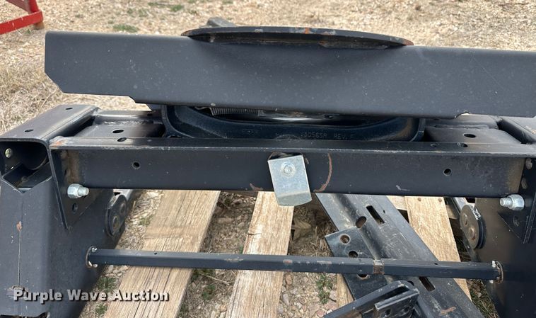 image for item OA9613 Draw-Tite fifth wheel hitch