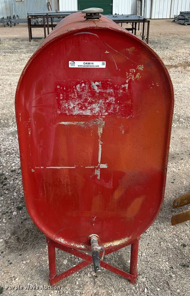 image for item OA9614 Tank