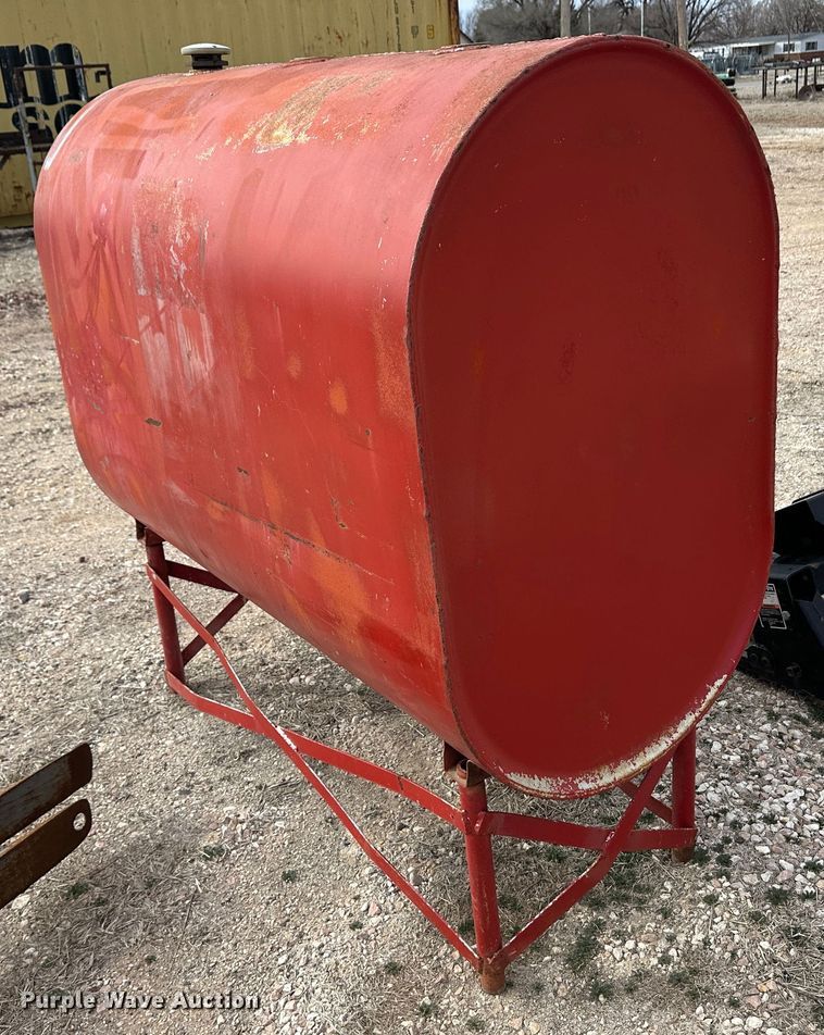 image for item OA9614 Tank