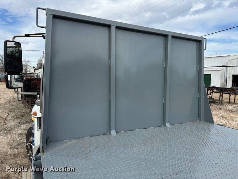 image for item OA9618 2013 International 4300 semi truck