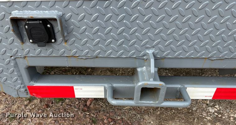 image for item OA9618 2013 International 4300 semi truck