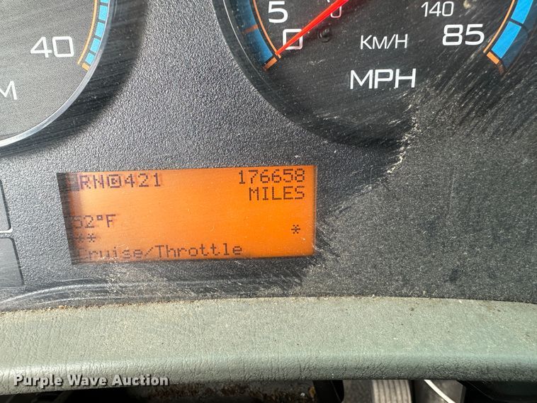 image for item OA9618 2013 International 4300 semi truck