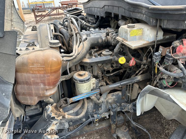 image for item OA9618 2013 International 4300 semi truck