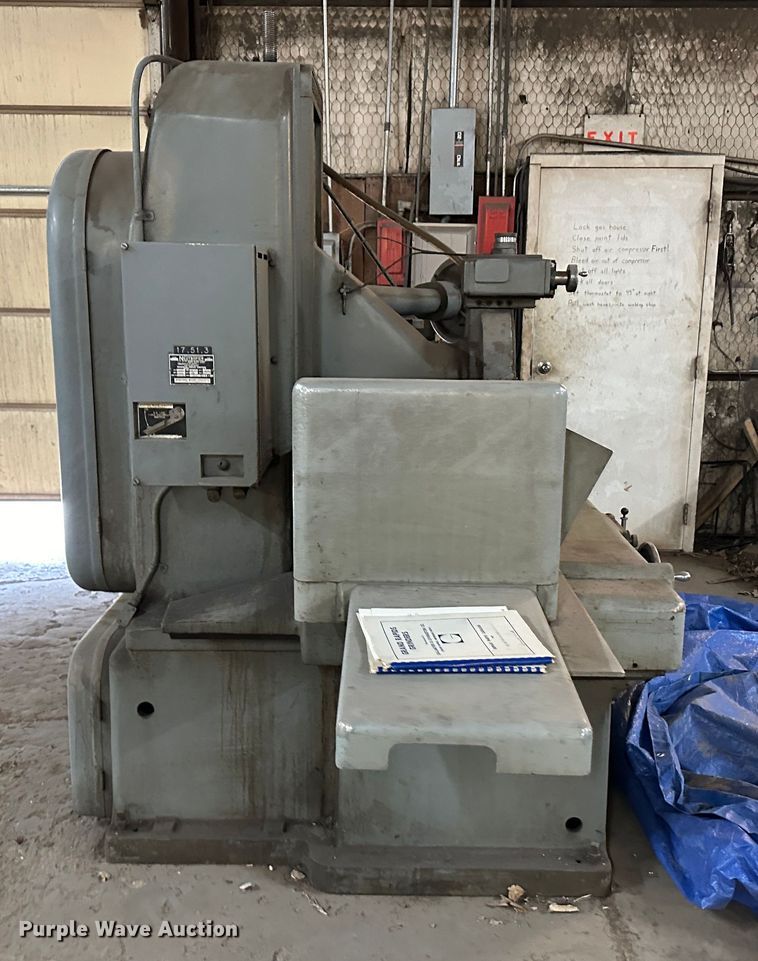 image for item OA9620 1974 Gallmeyer & Livingston 570 surface grinder