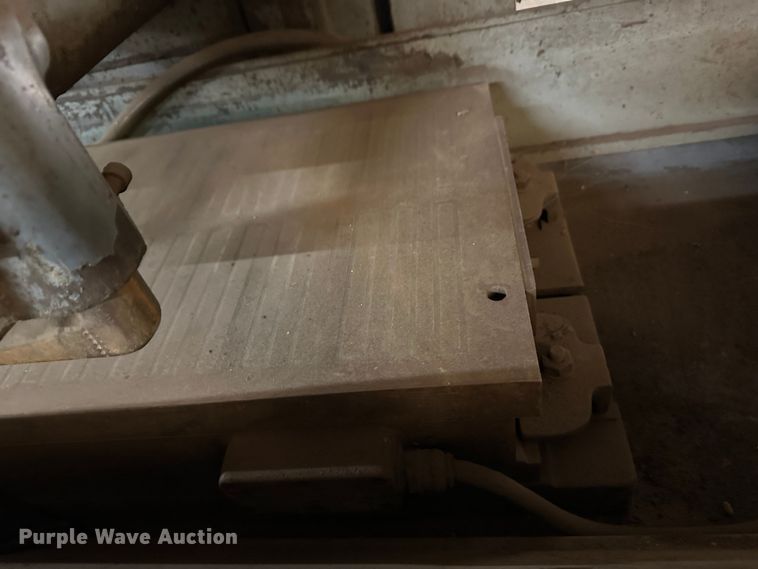 image for item OA9620 1974 Gallmeyer & Livingston 570 surface grinder