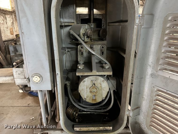 image for item OA9620 1974 Gallmeyer & Livingston 570 surface grinder