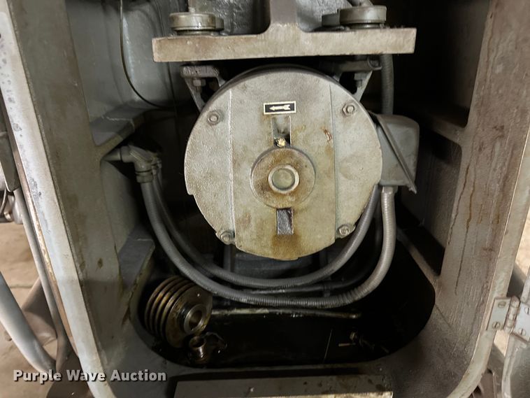 image for item OA9620 1974 Gallmeyer & Livingston 570 surface grinder