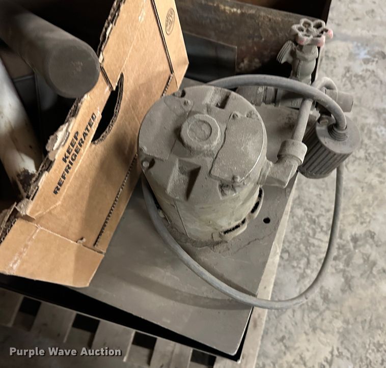 image for item OA9620 1974 Gallmeyer & Livingston 570 surface grinder