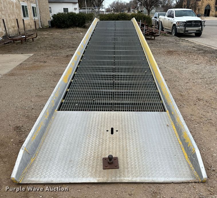 image for item OA9621 MagLiner loading ramp