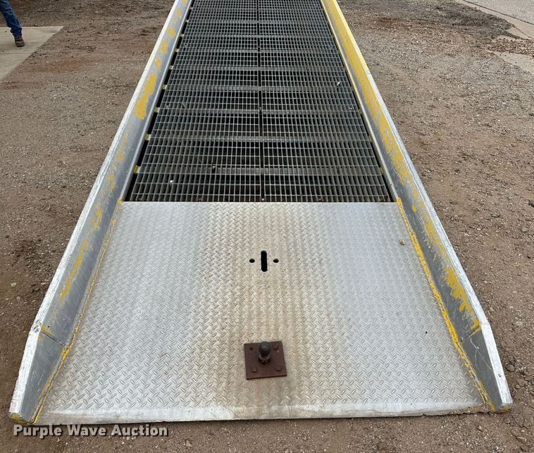 image for item OA9621 MagLiner loading ramp