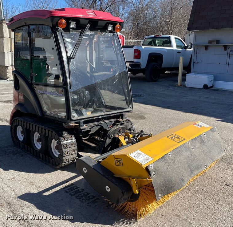 image for item OG9793 Toro Groundmaster 7200 with Polar Trac system