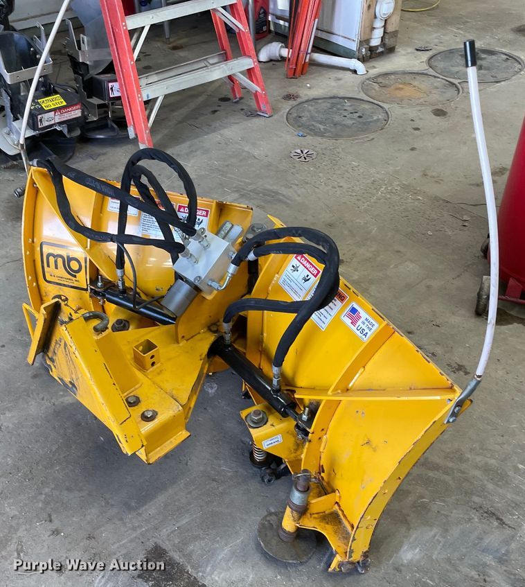 image for item OG9793 Toro Groundmaster 7200 with Polar Trac system