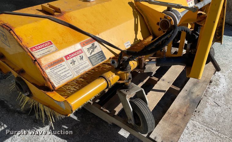 image for item OG9793 Toro Groundmaster 7200 with Polar Trac system