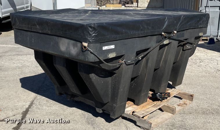 image for item OG9796 SaltDogg SHPE2000 spreader 