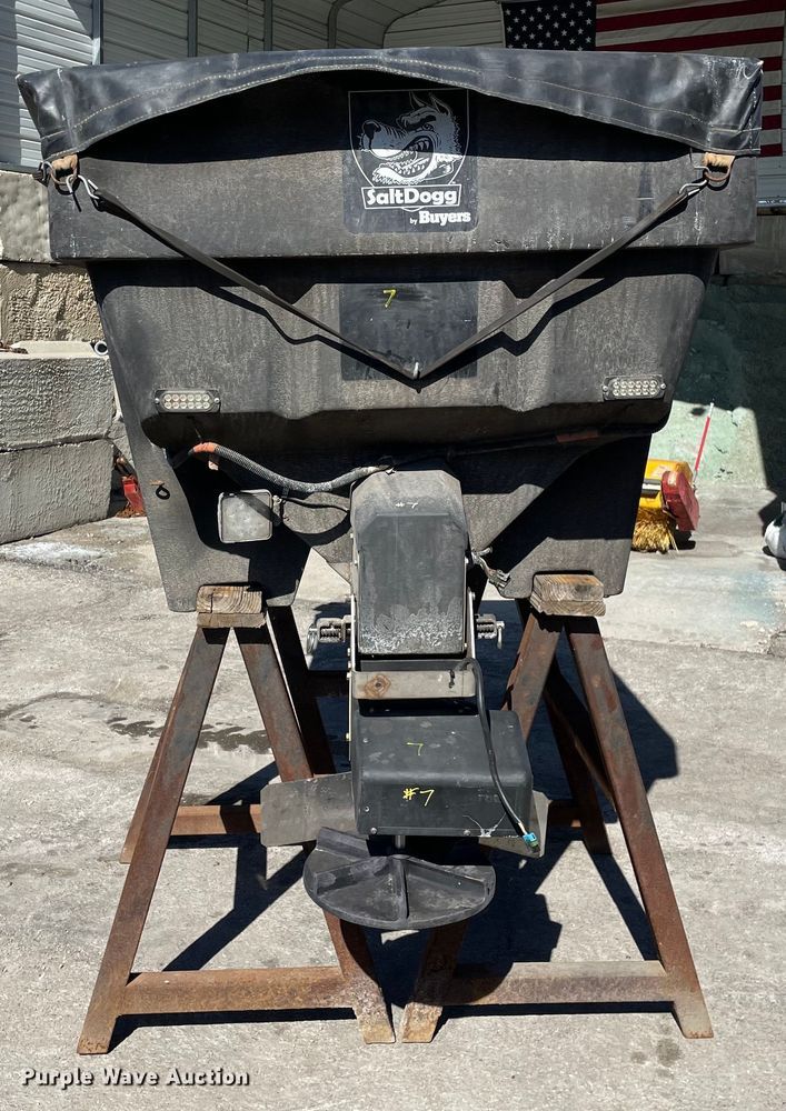 image for item OG9797 SaltDogg SHPE2000 spreader