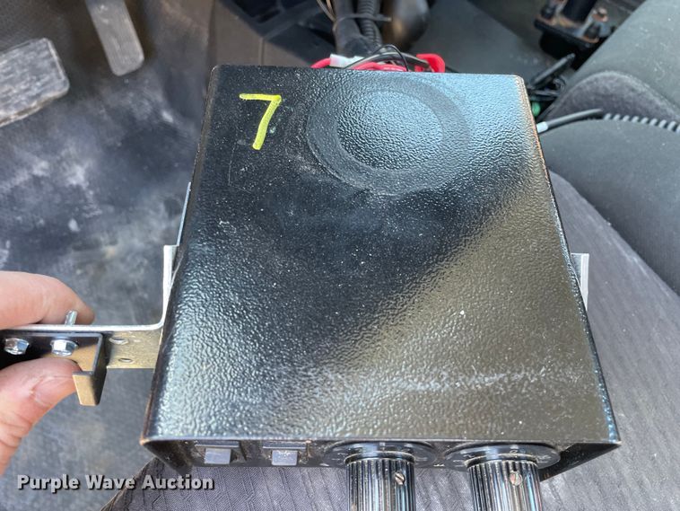 image for item OG9797 SaltDogg SHPE2000 spreader