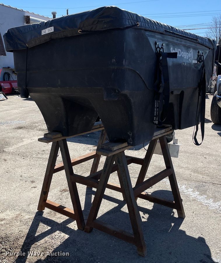 image for item OG9798 SaltDogg SHPE2000 spreader 