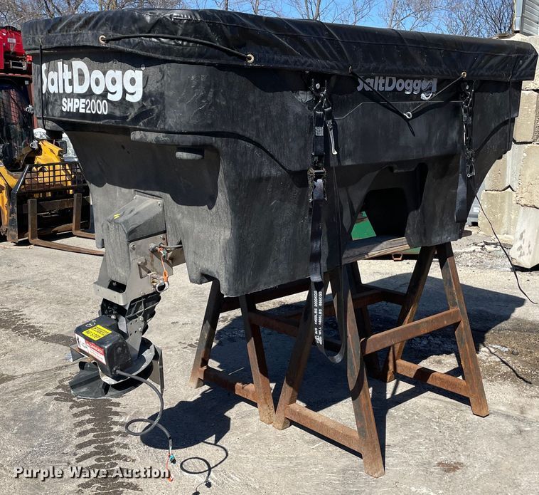 image for item OG9798 SaltDogg SHPE2000 spreader 