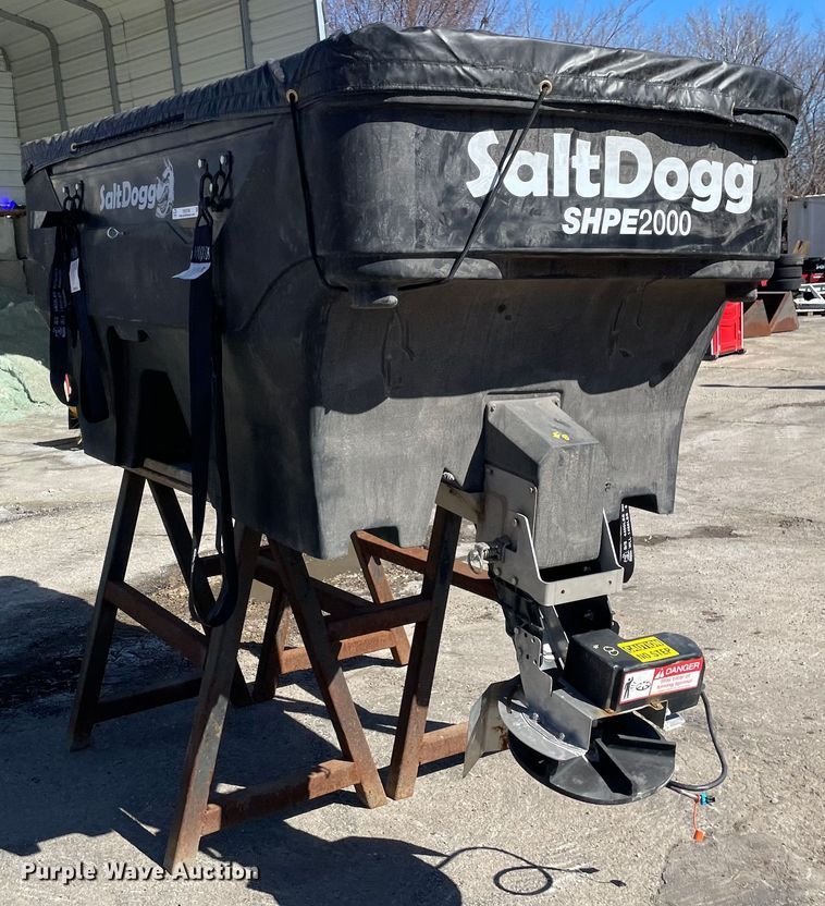 image for item OG9798 SaltDogg SHPE2000 spreader 