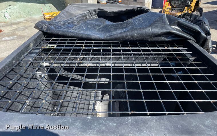 image for item OG9798 SaltDogg SHPE2000 spreader 