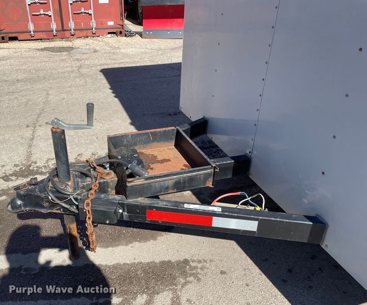 image for item OG9799 1999 Wells Cargo enclosed cargo trailer