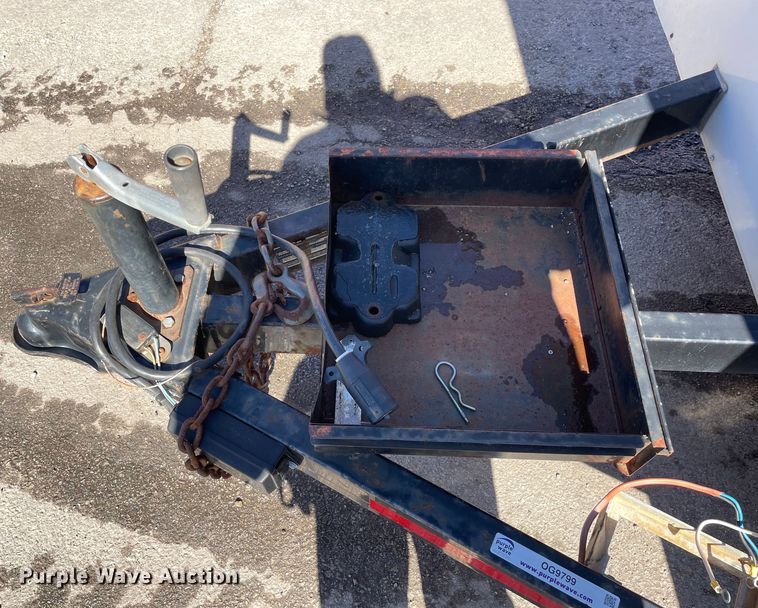 image for item OG9799 1999 Wells Cargo enclosed cargo trailer