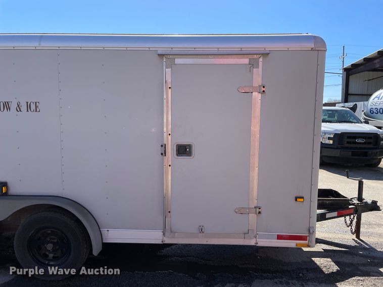 image for item OG9799 1999 Wells Cargo enclosed cargo trailer