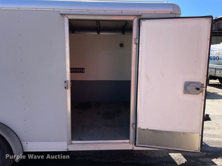 image for item OG9799 1999 Wells Cargo enclosed cargo trailer