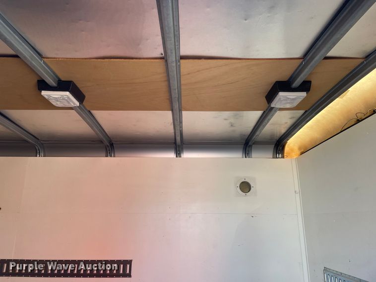 image for item OG9799 1999 Wells Cargo enclosed cargo trailer