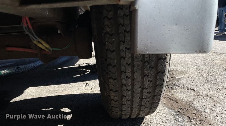 image for item OG9799 1999 Wells Cargo enclosed cargo trailer