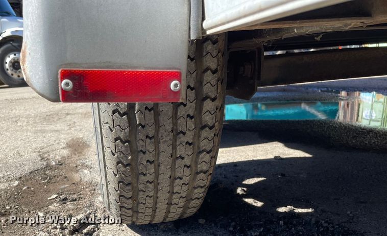 image for item OG9799 1999 Wells Cargo enclosed cargo trailer