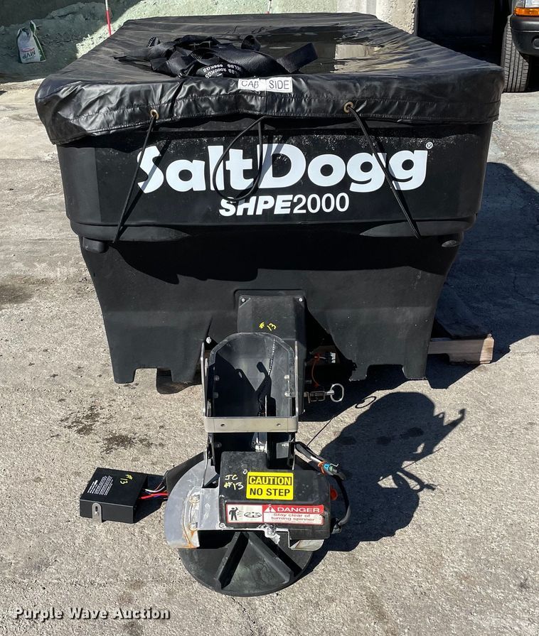image for item OG9802 SaltDogg SHPE2000 spreader