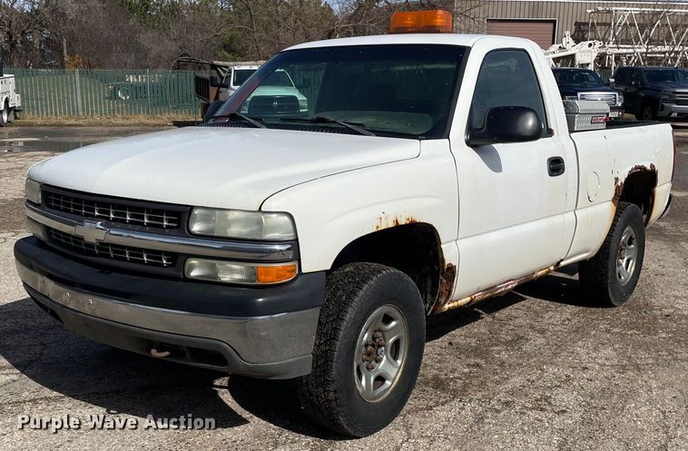 image for item OG9810 2002 Chevrolet Silverado 1500 pickup truck