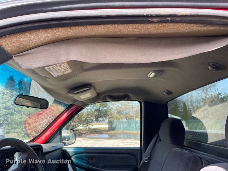 image for item OG9810 2002 Chevrolet Silverado 1500 pickup truck