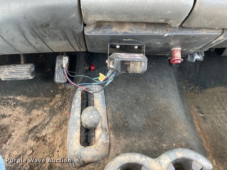 image for item OG9810 2002 Chevrolet Silverado 1500 pickup truck