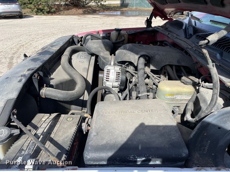 image for item OG9810 2002 Chevrolet Silverado 1500 pickup truck