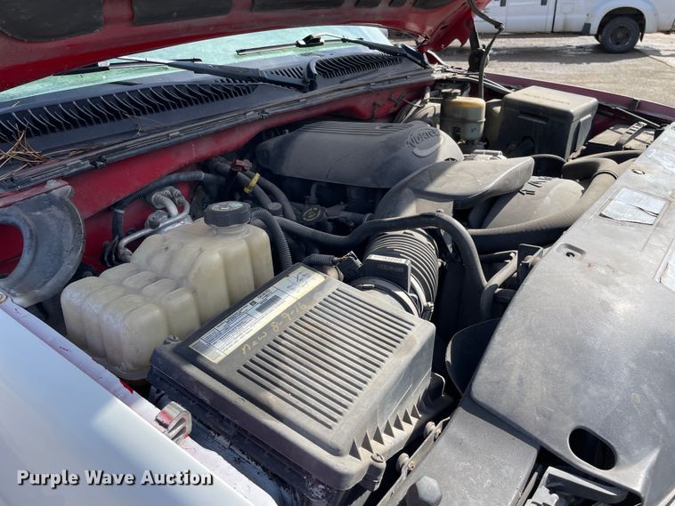 image for item OG9810 2002 Chevrolet Silverado 1500 pickup truck