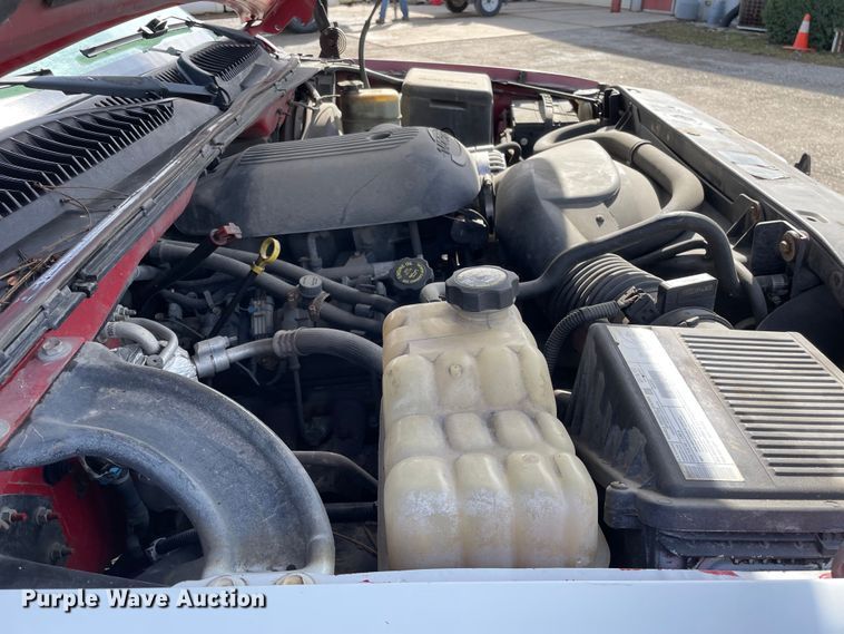 image for item OG9810 2002 Chevrolet Silverado 1500 pickup truck