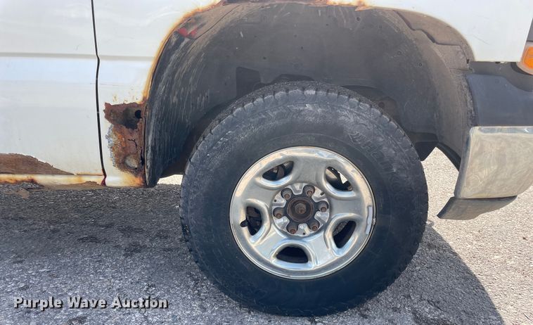 image for item OG9810 2002 Chevrolet Silverado 1500 pickup truck