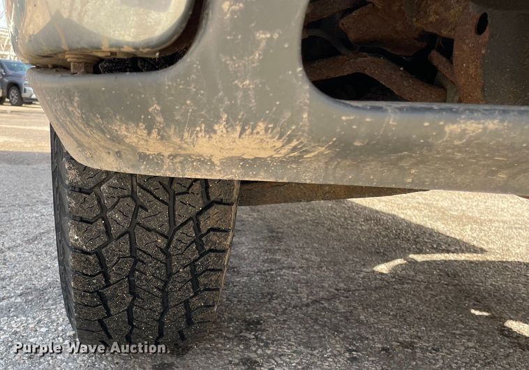 image for item OG9810 2002 Chevrolet Silverado 1500 pickup truck