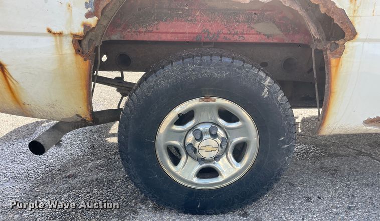 image for item OG9810 2002 Chevrolet Silverado 1500 pickup truck