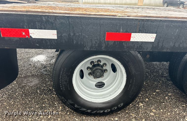 image for item OI9510 2007 Tow Master Big Tow equipment trailer